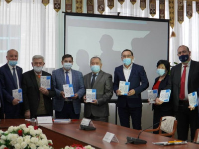 Аманатқа адалдық: Тәуелсіздік шежіресіндей болған Túrkistan жинағының таныстырылымы өтті