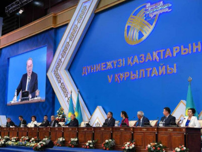 Қазақ көші қолдаусыз болған емес