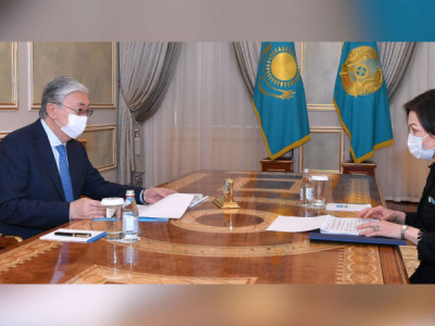 Мемлекет басшысы Әйелдер істері жөніндегі ұлттық комиссияның төрағасын қабылдады