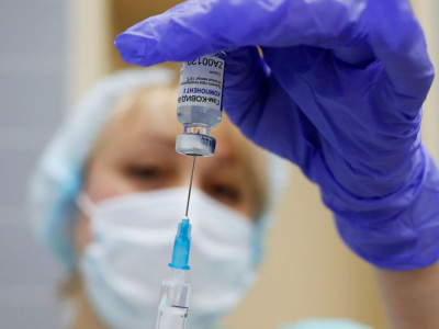 "Cпутник V" вакцинасын жасаушылар Еуроодақ реттеушісінен кешірім сұрауды талап етті