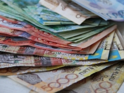 Ақтөбелік анаға кәсіпкер 2 миллион теңге сыйлады
