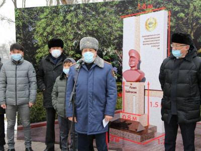 Халық қаһарманы Ғазиз Байтасовқа арналған ескерткіштің іргетасы қаланды