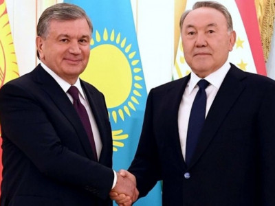 Елбасы Өзбекстан президентімен телефон арқылы сөйлесті