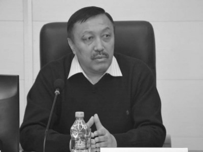 "Өз ісінің майталман маманы еді": Аида Балаева Дүрәлі Дүйсебайдың отбасына көңіл айтты