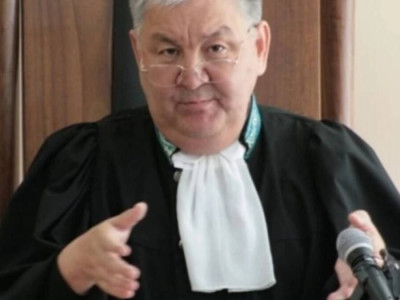 Парамен ұсталған жоғарғы сот судьясы қамауға алынды
