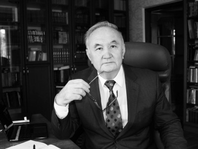 Ақын Есенғали Раушанов дүниеден өтті
