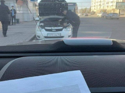 “Грэммиі” мен “Приорасы” бар: Иманбектің желідегі суреті жұртты сүйсіндірді