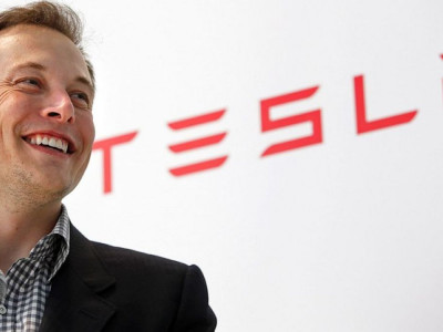Tesla компаниясы 357 мың доллар жалақыға қызметкер таба алмай жатыр
