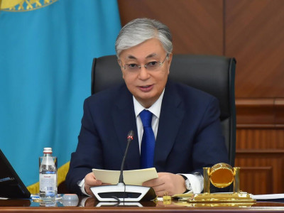 Президент Азия чемпионатында жеңіске жеткен боксшы қыздарды құттықтады