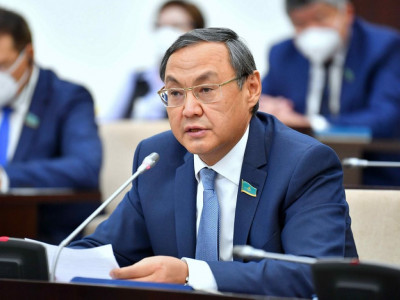 Ақылбек Күрішбаев: Ондаған миллиард теңге сауда орталықтарын қаржыландыруға жұмсалады