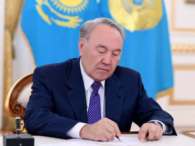 Нұрсұлтан Назарбаевтың шешімімен бірқатар қызметкер жаңа лауазымға тағайындалды
