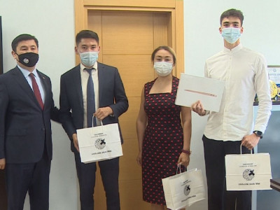 ҰБТ-дан 140 балл жинаған оқушы Қазақстанда оқитынын айтты
