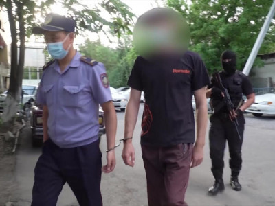 Қыз зорлағаны үшін 7 жыл іздеуде болған қылмыскер ұсталды