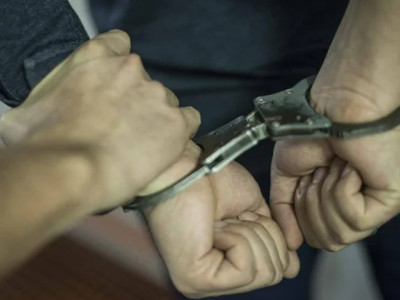 БҚО-да екі жігіт жолай өтіп бара жатқан әйелді орманға апарып зорлаған