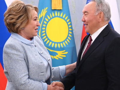 Елбасы Валентина Матвиенкомен кездесті