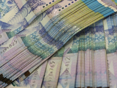82 мың мемлекеттік қызметшінің айлығы көтеріледі - А.Мамин