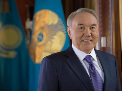 Нұрсұлтан Назарбаев металлургтерді кәсіби мерекесімен құттықтады