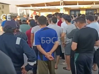 Атырауда кен орнының жүздеген жұмысшысы ереуілге шықты