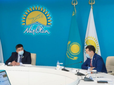 «Nur Otan» алаңында ерекше қажеттілігі бар азаматтарды вакциналау мәселесі көтерілді