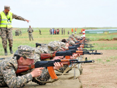 Қорғаныс министрі Ауғанстандағы ахуалға байланысты: Қазір бізге негізгі күш-жігерді қайда бағыттау керек екенін айқындау қажет