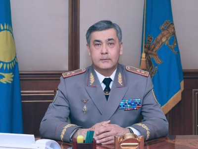 Мемлекет басшысы Қорғаныс министрінің отставкаға кету туралы өтінішін қабылдады