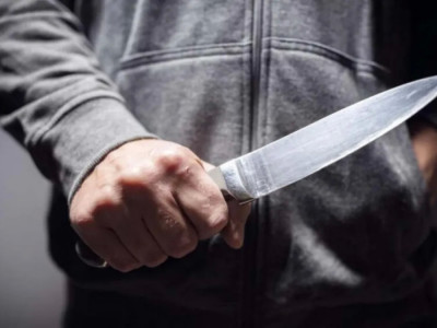 Павлодарда 14 жасар бала телефонын тартып алғаны үшін әкесін пышақтады