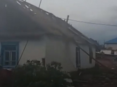 Әкімдік мойындамайды: ШҚО-да үйлеріне зақым келген тұрғындар дауыл болғанын дәлелдей алмай отыр