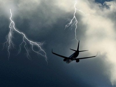 "Жай түсті": Алматыдан ұшып шыққан Air Astana ұшағы кері қайтты