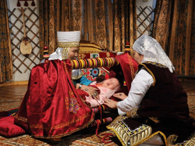 Бесік жыры әндерін орындаушылар арасында «Ана әлдиі» байқауы өтті