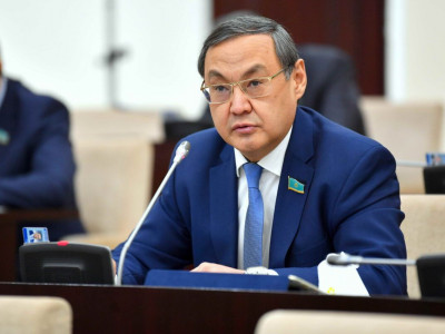 Ауыл шаруашылығы министрлігі ауыл шаруашылығын дамытумен айналысуы керек, керісінше емес! – Ақылбек Күрішбаев
