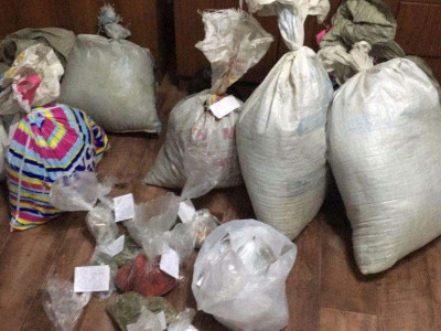 Алматы облысында үйінде 20 қап есірткі сақтаған деструктивті діни ағым өкілі ұсталды