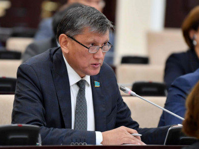 Нұртөре Жүсіп журналист мәртебесі туралы заң қабылдауды ұсынды