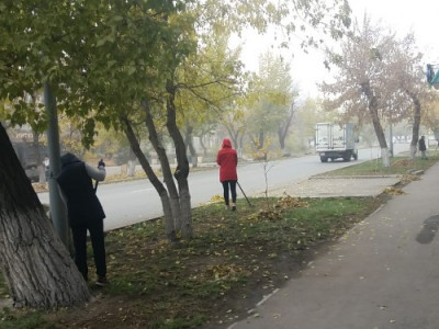Семейде мұғалімдерді көше сыпыруға жіберген лауазымды тұлғалар жауапкершілікке тартылды