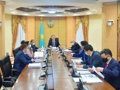Сенатта «Бәйтерек» зымыран кешенін құру туралы заң жобасы талқыланды