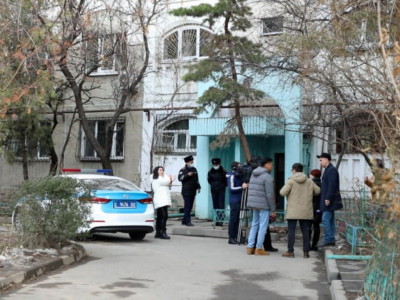 9-қабаттан 3 баласымен cекіріп кеткен әйелдің көршісі тың дерек айтты