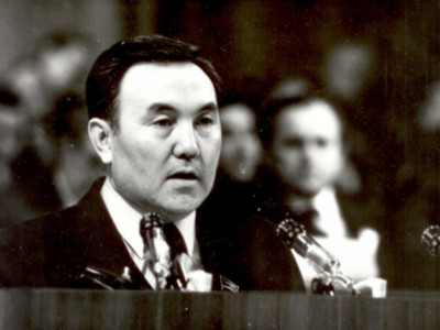 «Сөзімді аяқтап, залға қарасам, Колбиннің өңі сұп-сұр болып кеткен» - Назарбаев