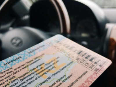 Жүргізуші куәлігін сатып алмақ болған тұрғын алаяққа алданды