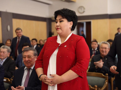 Атырау облысы әкімінің орынбасары пара алды деген күдікпен ұсталды