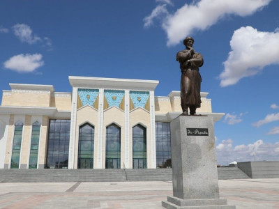 «Махаббат мұнарасы»