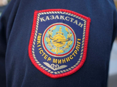 7 жасар бала бассейнге батып кетті