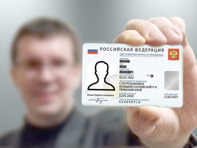 «Қазақстанның жартысы ресейлік төлқұжатпен жүрер еді» - Калашников (ВИДЕО)
