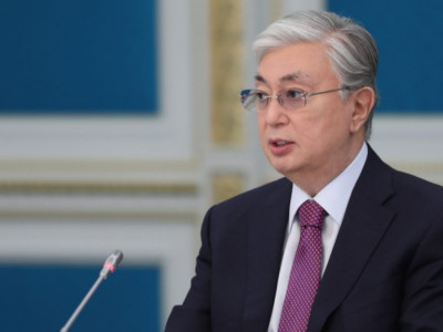 «Адамдар бизнестің барлық түрі неге бір адамның қолында деп ойлайды...» - Тоқаев