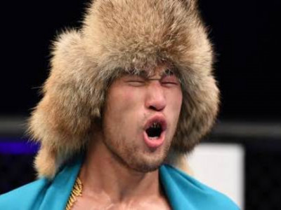 Шавкат алғаш рет UFC-дің бас кардында жұдырықтасады