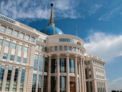 Президент қаза тапқан полицейлер мен әскерилерді марапаттады