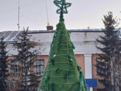 «100 миллион жұмсалды»: Мерекелік шырша жұртты таңғалдырды