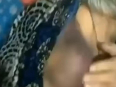 Қарттар үйіндегі әжейдің аяусыз соққыға жығылған видеосы тарады