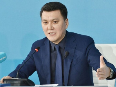 «Жастар криминалды тұлғаларды еліктейтін адам ретінде көріп отыр» - Ерлан Қарин