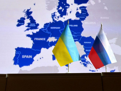 Украиналық делегация Ресеймен келіссөз жүргізу үшін Беларуське келді