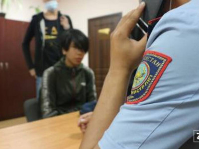 Полицейлер студенттердің тістерін жұлып, үтікпен азаптаған (ВИДЕО)