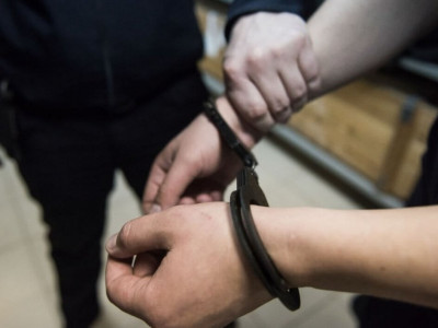Атырауда аса ірі көлемде қаржы ұрлаған лауазымды тұлға ұсталды